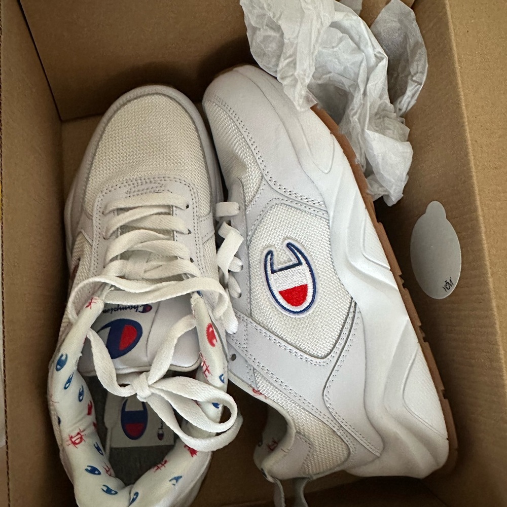 Champion Unisex White and Red Sneakers